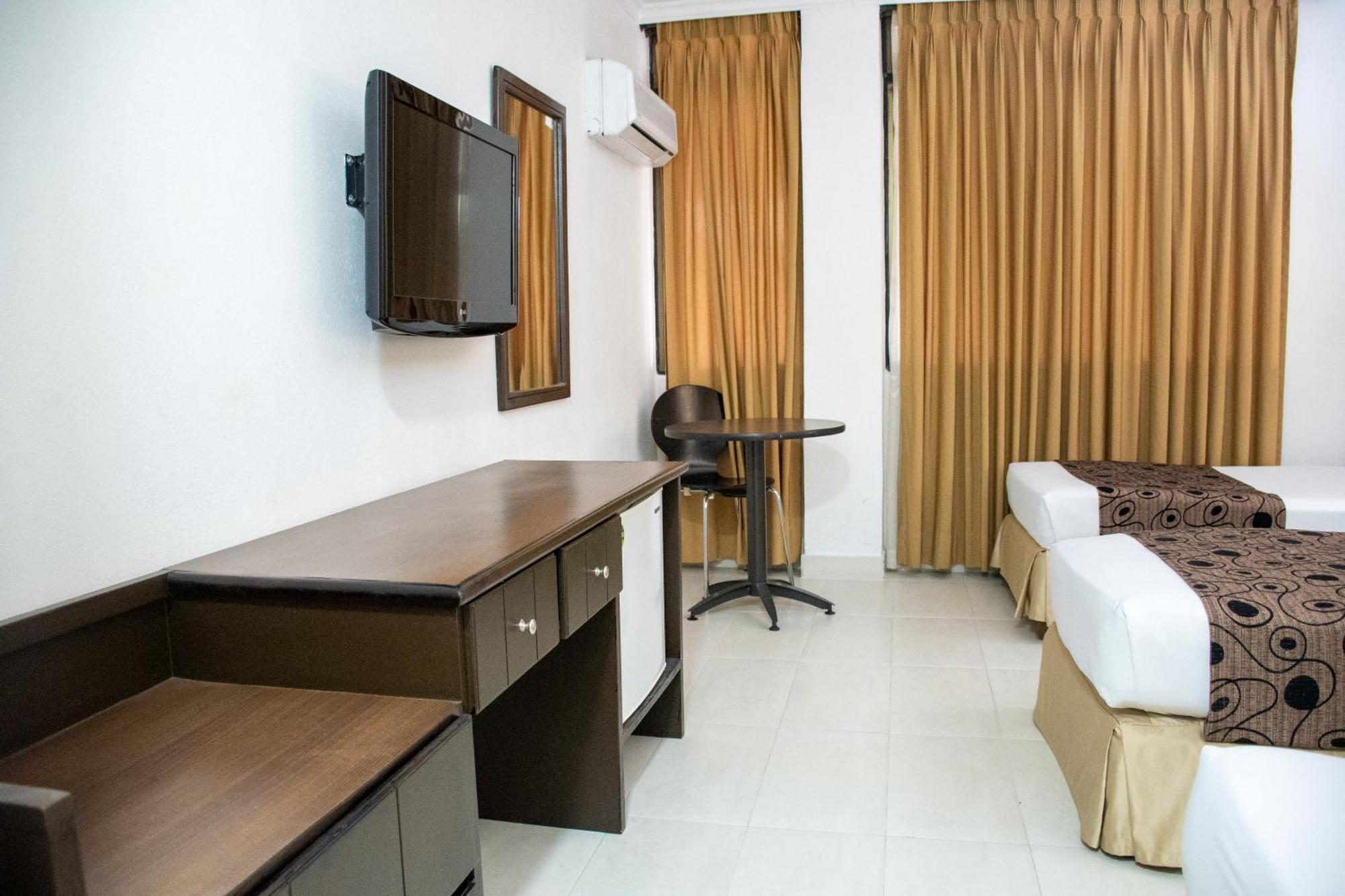 Hotel Arizona 4*